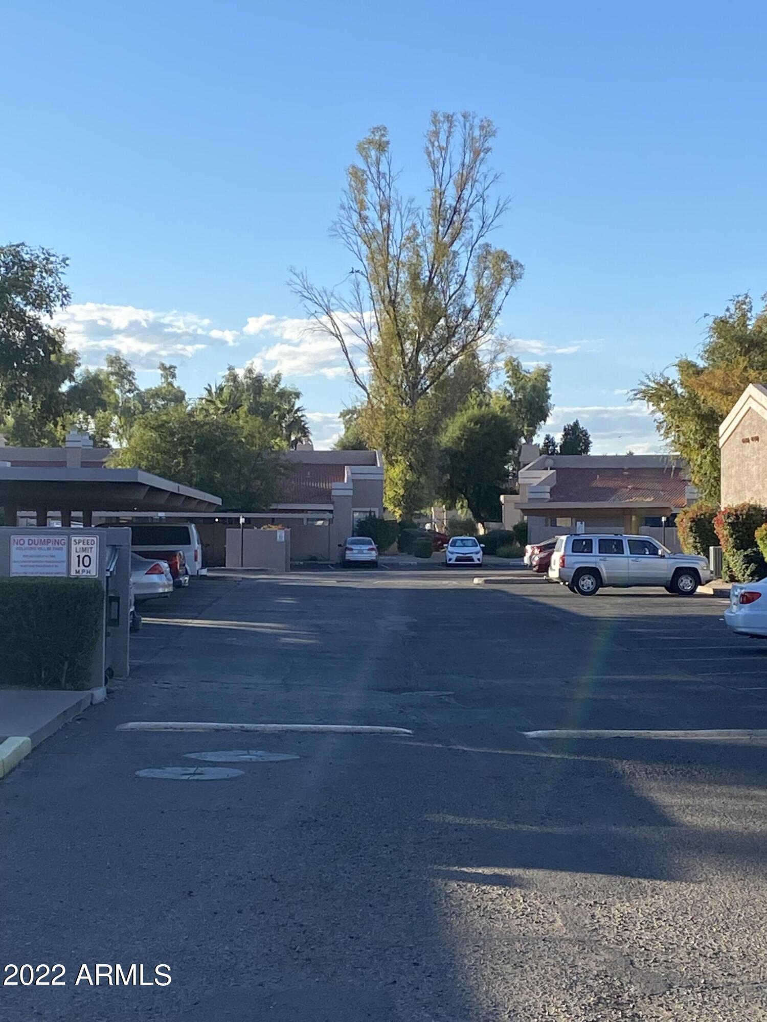 1976 North Lemon Tree Lane, Unit 8 Chandler, AZ 85224 - Photo 4 of 26 IMG_8831