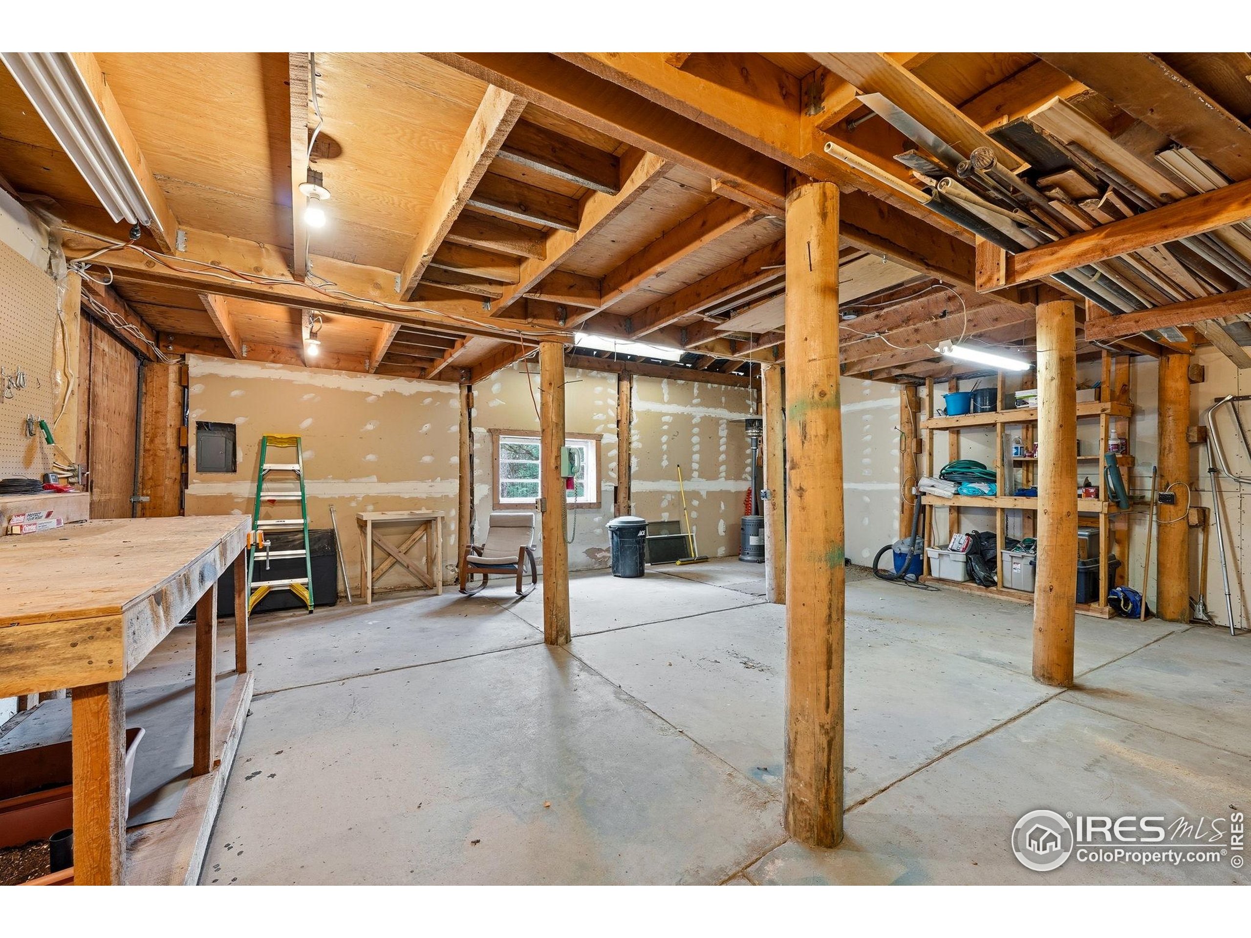 1707 Ridge Road Nederland, CO 80466 - Photo 39 of 50 a view of a studio with wooden floor