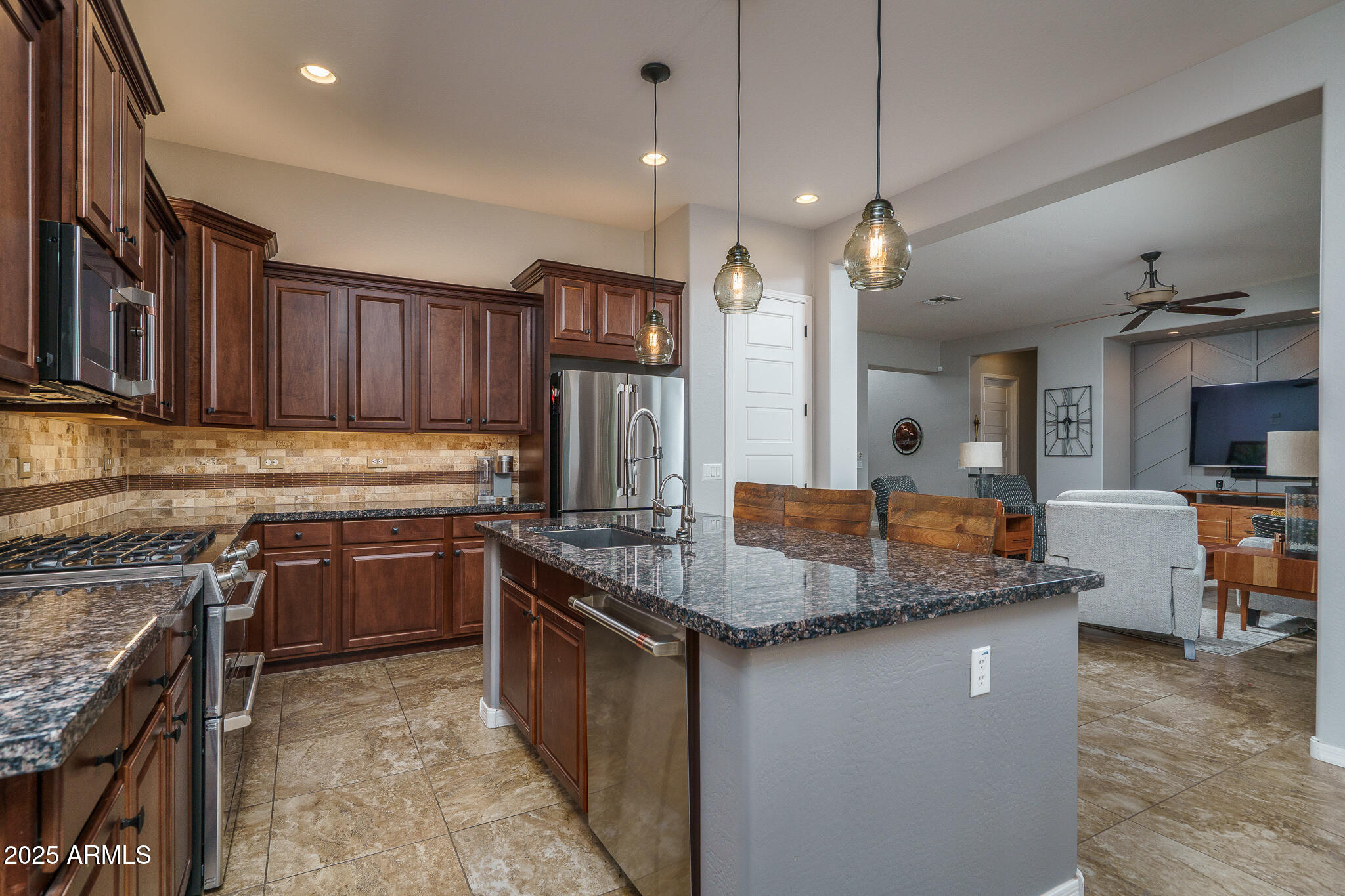 20526 West Ridge Road Buckeye, AZ 85396 - Photo 12 of 76 10) KITCHEN