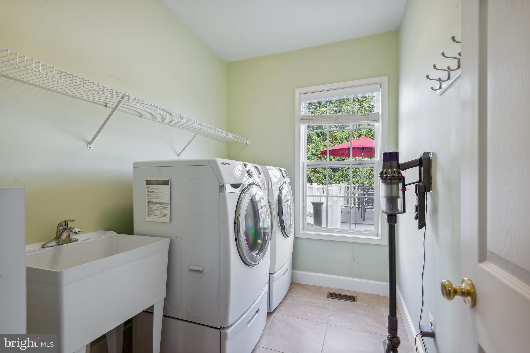 18303 Thundercloud Road Boyds, MD 20841 - Photo 32 of 95 Laundry Room in the Main