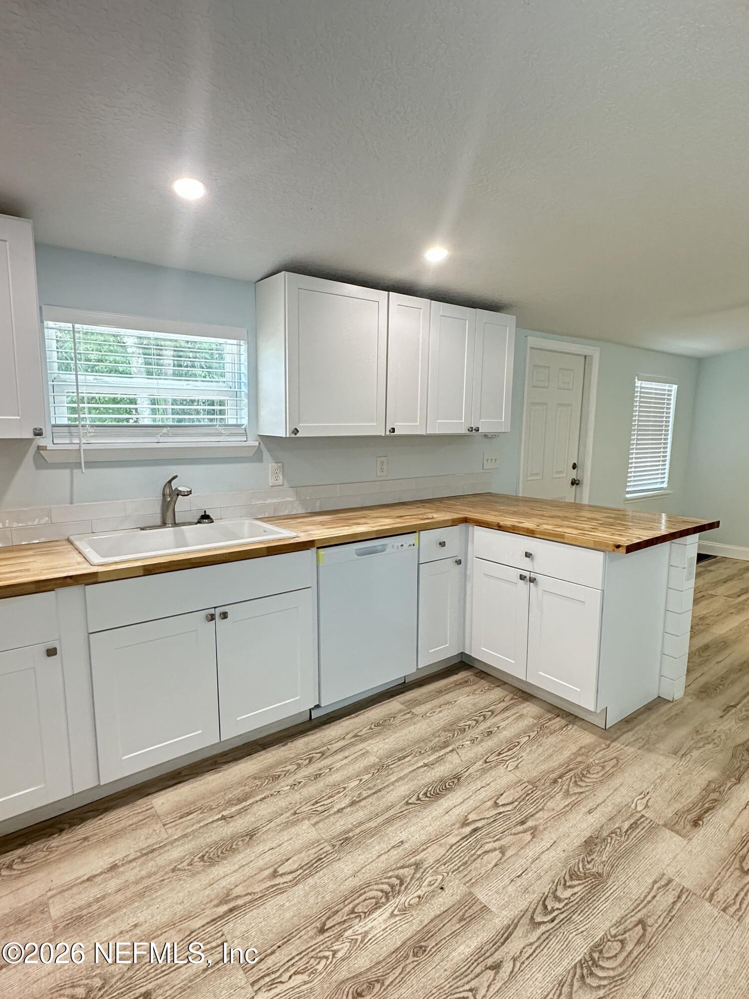 1635 Natalie Road, Unit B St. Augustine, FL 32084 - Photo 3 of 10 IMG_2089
