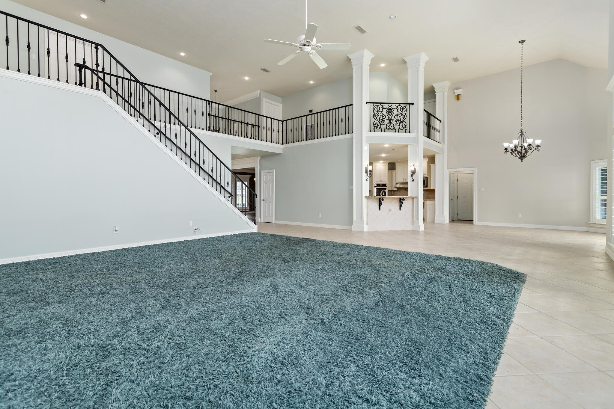 145 Greenhead Point Orange, TX 77630 - Photo 11 of 49 a view of a hallway with a white walls