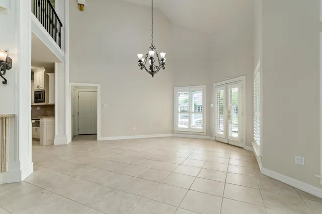 $859,800 | 145 Greenhead Point, Orange, TX 77630