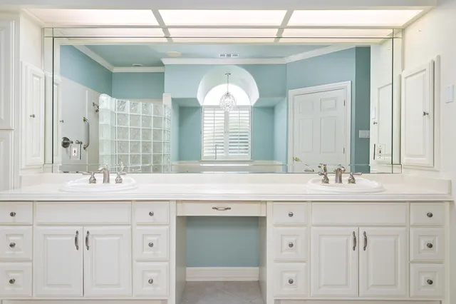 $859,800 | 145 Greenhead Point, Orange, TX 77630