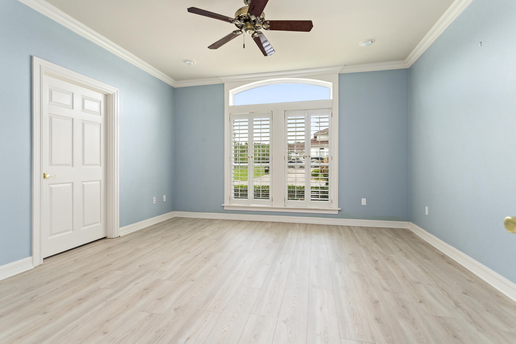 145 Greenhead Point Orange, TX 77630 - Photo 27 of 49 a view of an empty room with wooden floor and a window