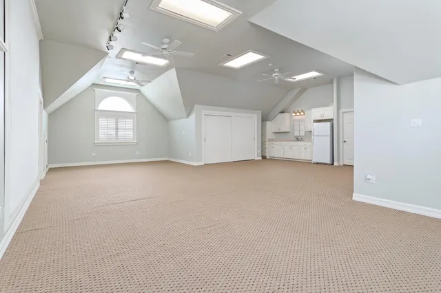 $859,800 | 145 Greenhead Point, Orange, TX 77630