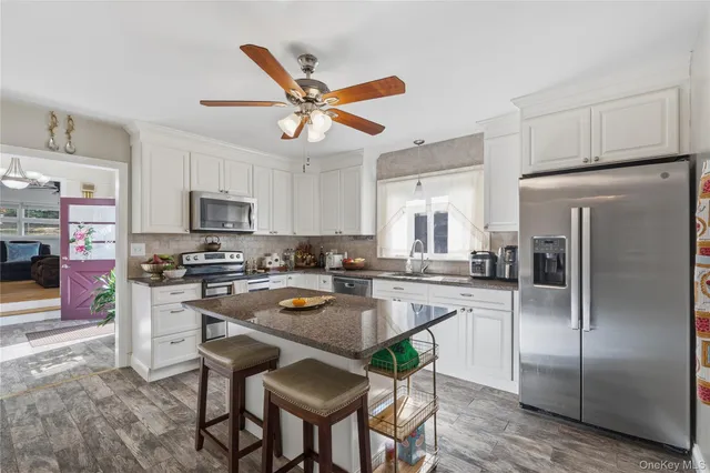 $739,000 | 30 Lakeview Terrace, Mahopac, NY 10541