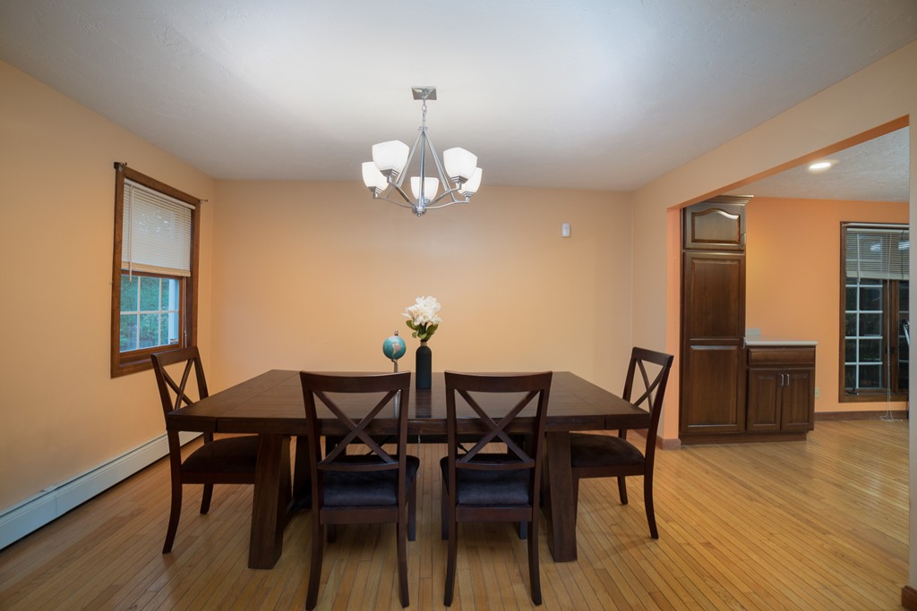 5 Ellis Road Southbridge, MA 01550 - Photo 4 of 30