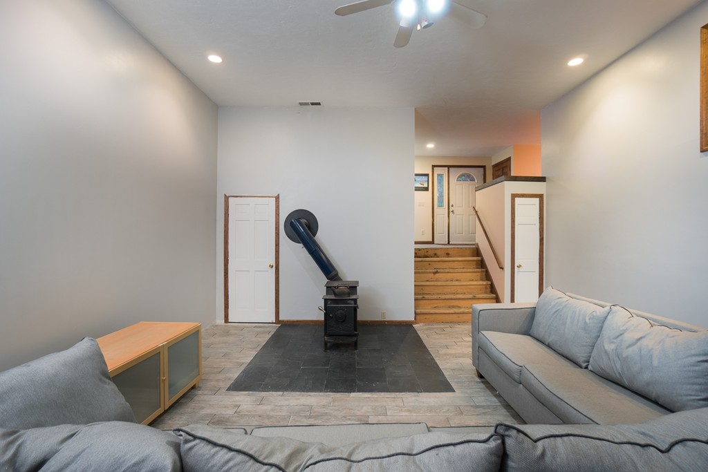 5 Ellis Road Southbridge, MA 01550 - Photo 6 of 30