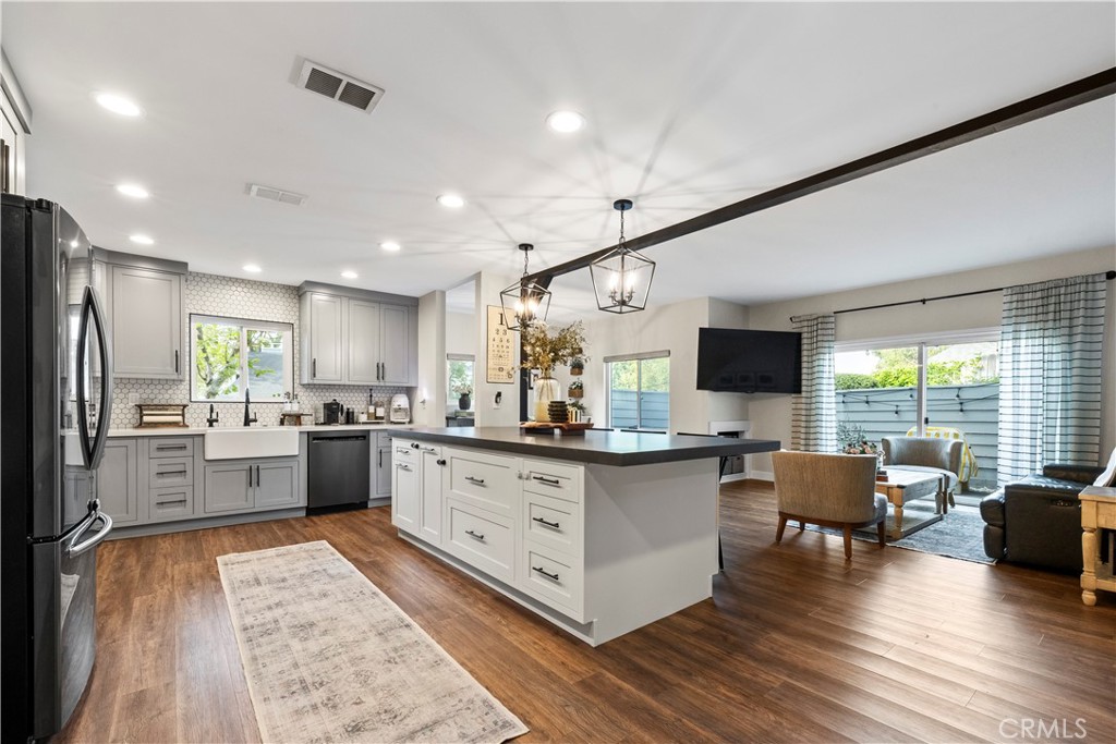 522 Walker Road San Dimas, CA 91773 - Photo 3 of 30
