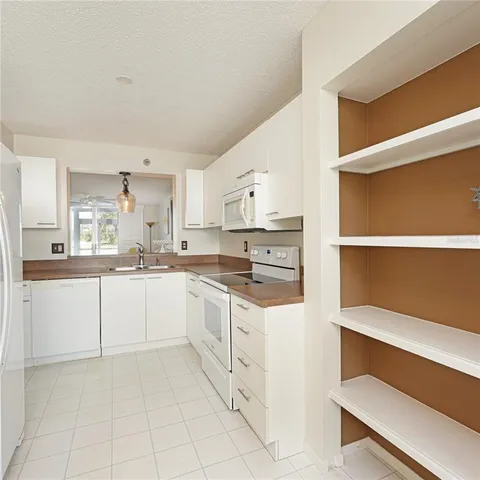 $164,900 | 3780 Pinebrook Circle, Unit 105, Bradenton, FL 34209