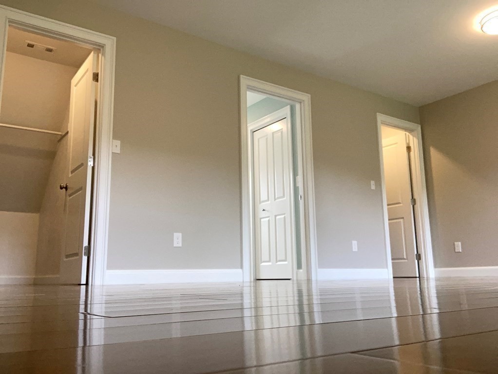 7 Whitins Road Sutton, MA 01590 - Photo 16 of 36