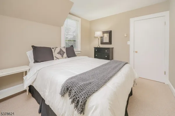 $3,200 | 79 East Madison Avenue, Florham Park, NJ 07932