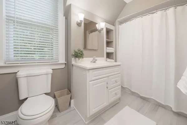 $3,200 | 79 East Madison Avenue, Florham Park, NJ 07932