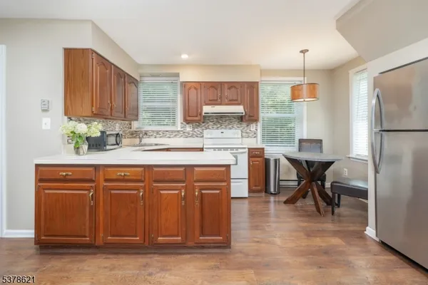 $3,200 | 79 East Madison Avenue, Florham Park, NJ 07932