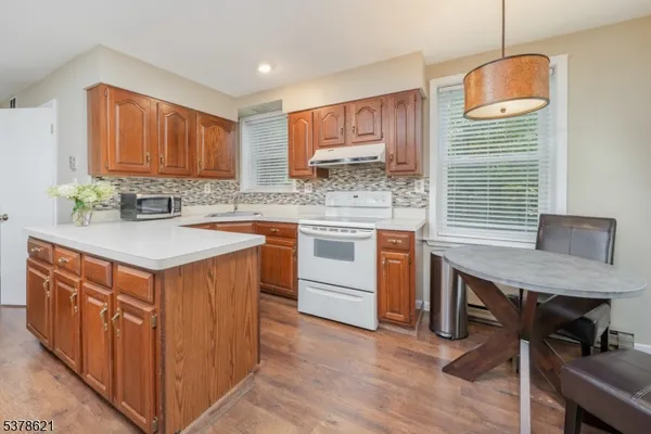 $3,200 | 79 East Madison Avenue, Florham Park, NJ 07932