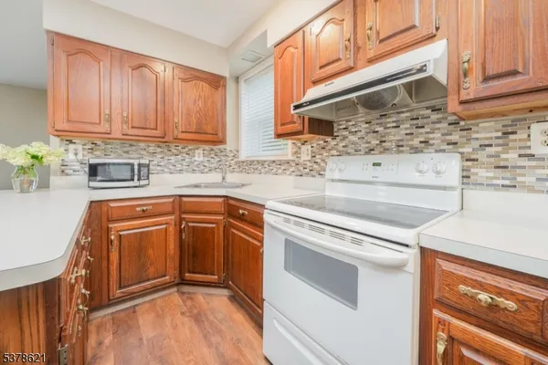 $3,200 | 79 East Madison Avenue, Florham Park, NJ 07932
