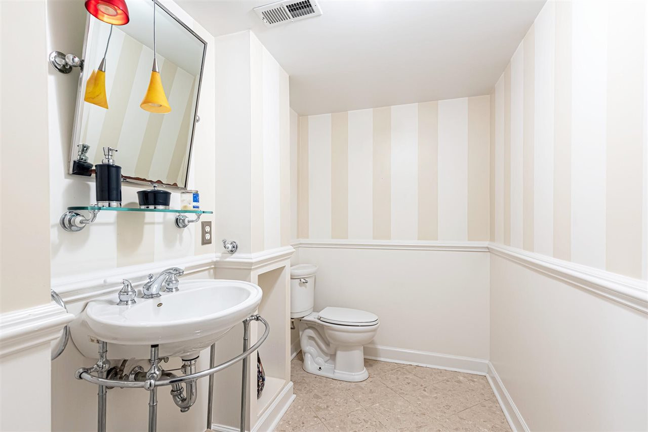 11617 Strickland Road Raleigh, NC 27613 - Photo 17 of 28 Photo 17