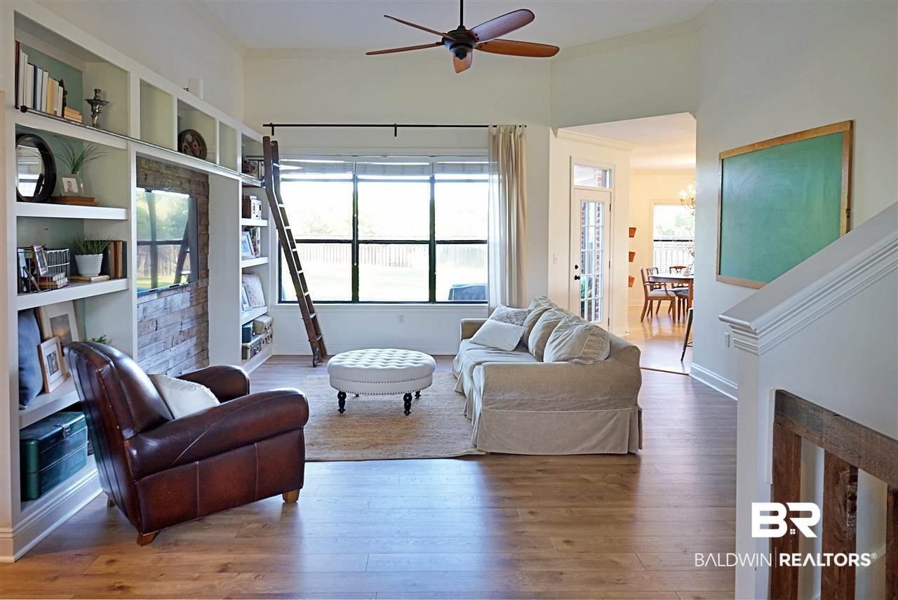 243 Royal Lane Fairhope, AL 36532 - Photo 3 of 15