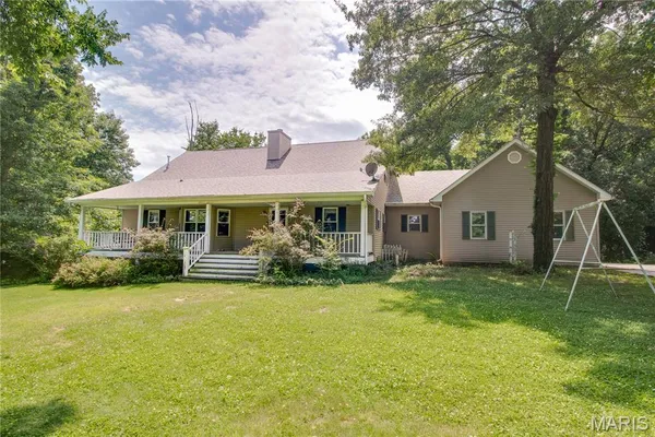$365,000 | 420 Ellison Street, Carlinville, IL 62626