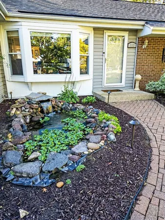 $399,999 | 332 El Paso Lane, Carol Stream, IL 60188