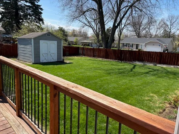 $399,999 | 332 El Paso Lane, Carol Stream, IL 60188