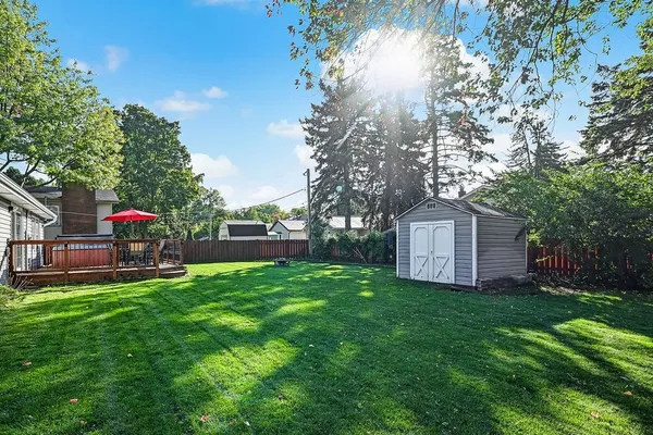 $399,999 | 332 El Paso Lane, Carol Stream, IL 60188