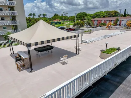 $399,000 | 801 Lake Shore Drive, Unit 807, Lake Park, FL 33403