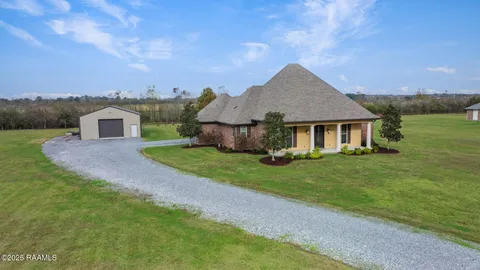 $465,000 | 813 Belle Place Olivier Road, New Iberia, LA 70563