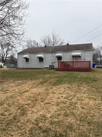 $228,000 | 1404 Northeast 67 Terrace, Gladstone, MO 64118