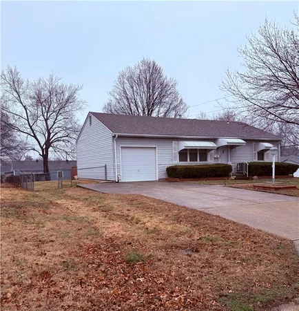 $228,000 | 1404 Northeast 67 Terrace, Gladstone, MO 64118