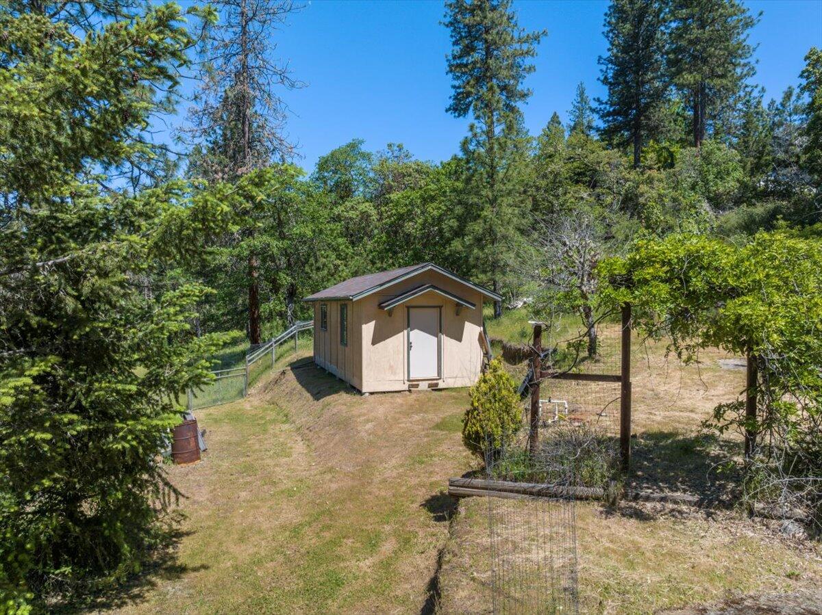222 Guth Road Grants Pass, OR 97526 - Photo 43 of 48 16-DJI_0428