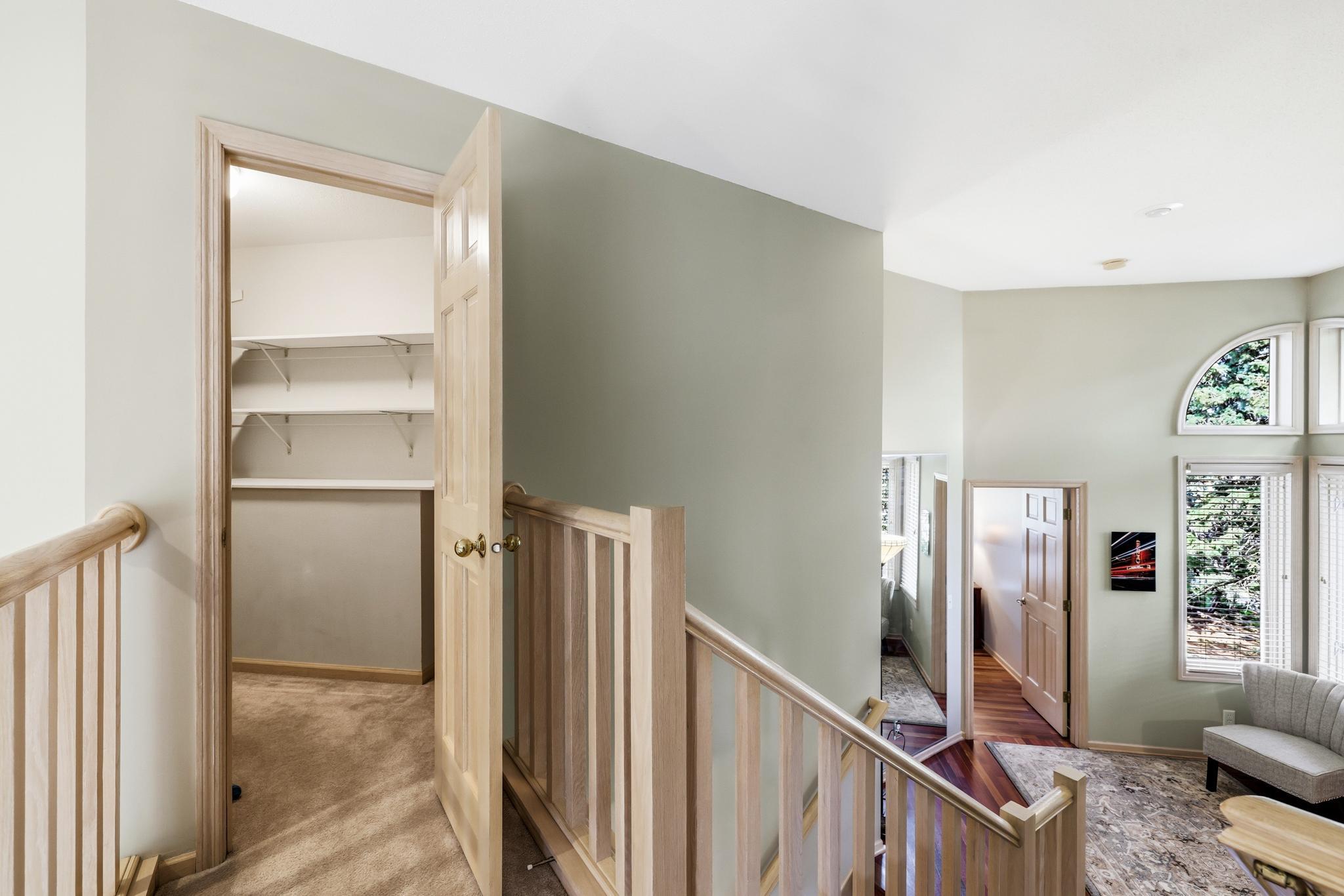 7096 Cahill Road Edina, MN 55439 - Photo 28 of 47 Gallery Image 28