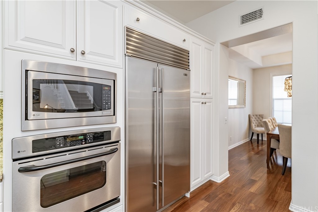 37 Mandria Newport Coast, CA 92657 - Photo 17 of 53 Stainless kitchen