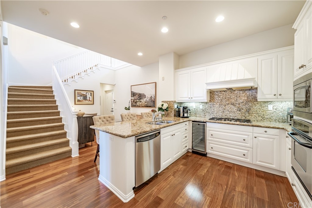 37 Mandria Newport Coast, CA 92657 - Photo 20 of 53 Perfect work triangle