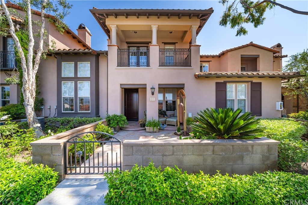 37 Mandria Newport Coast, CA 92657 - Photo 2 of 53 Gated front patio