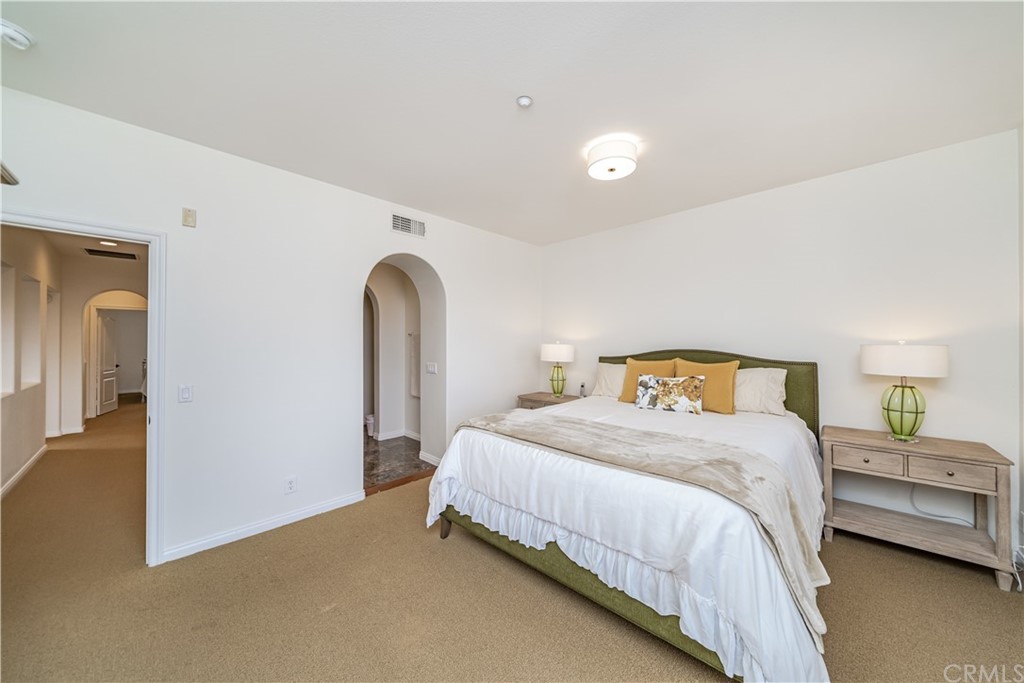 37 Mandria Newport Coast, CA 92657 - Photo 35 of 53 Primary to bath