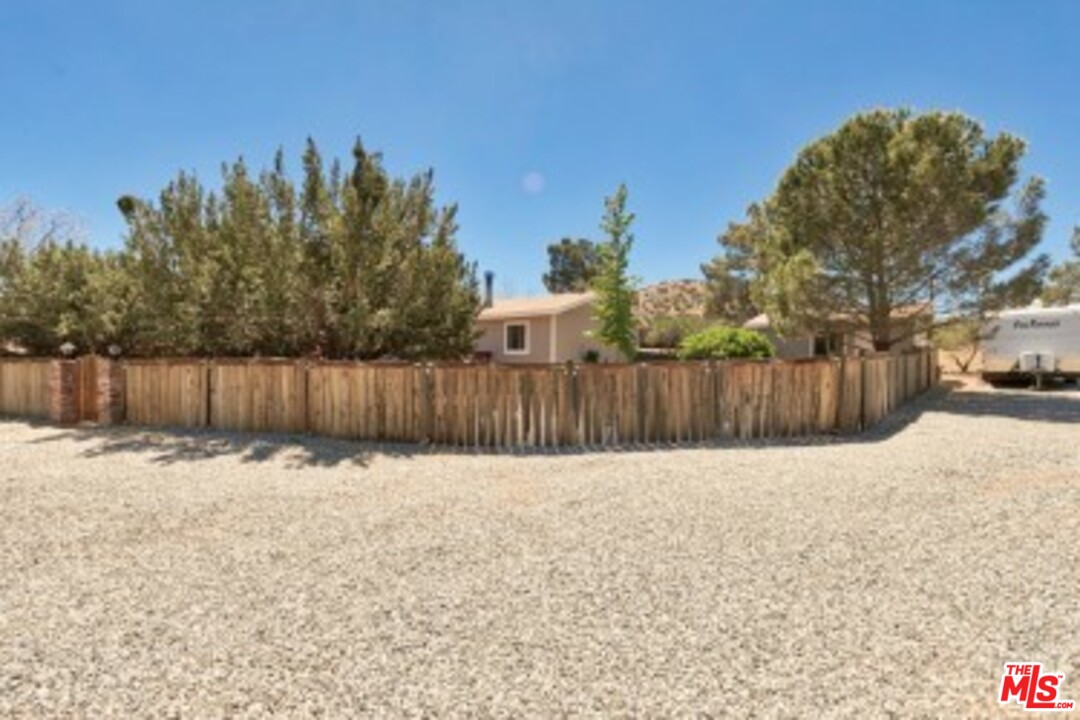 34401 Peaceful Valley Road Acton, CA 93510 - Photo 1 of 29 Gallery Image 1
