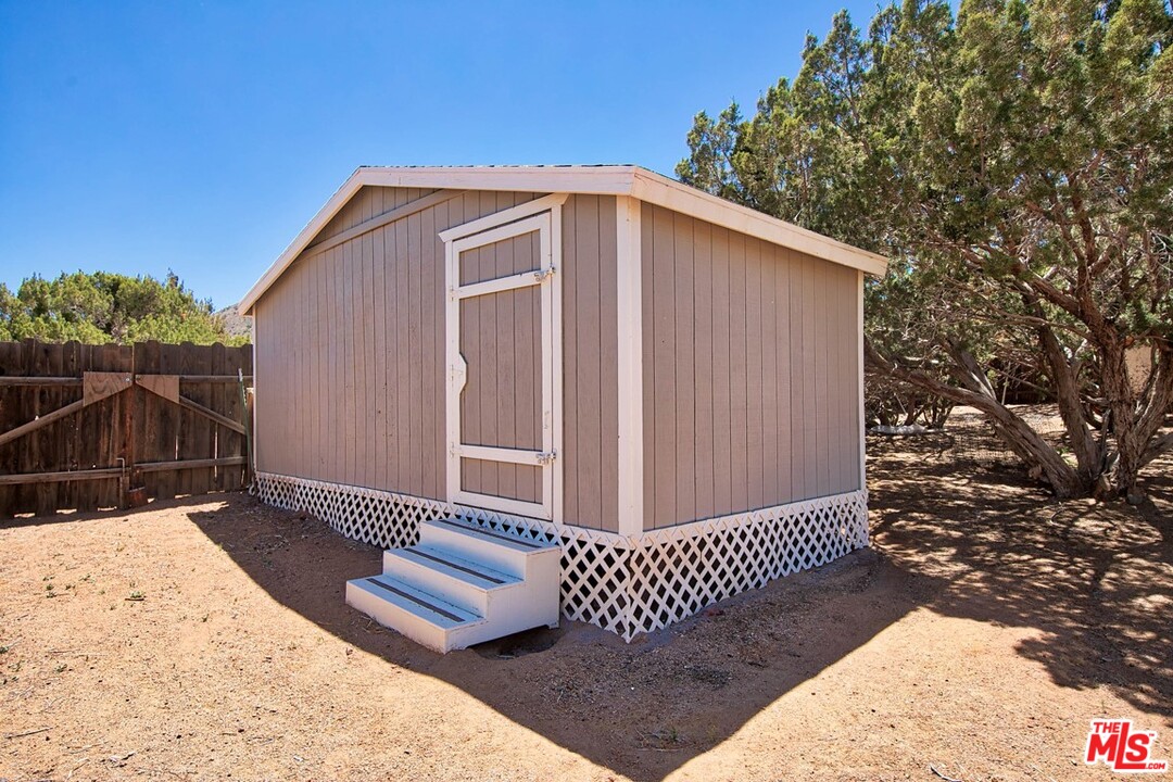 34401 Peaceful Valley Road Acton, CA 93510 - Photo 22 of 29 Gallery Image 22