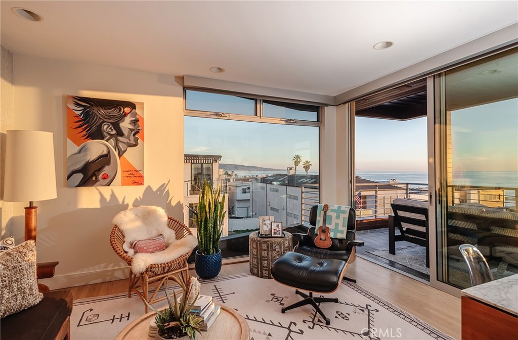 121 16th Street Manhattan Beach, CA 90266 - Photo 12 of 39 a view of a livingroom with furniture