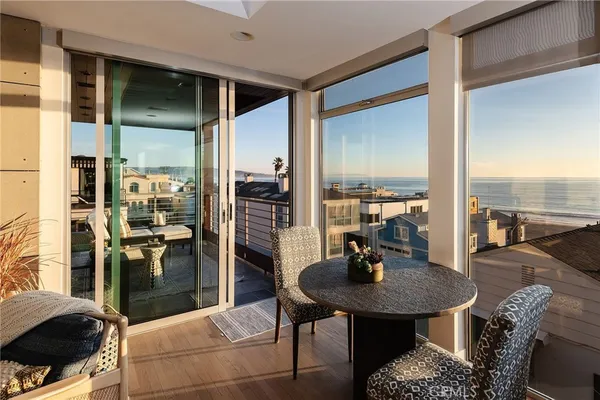 $11,995,000 | 121 16th Street, Manhattan Beach, CA 90266
