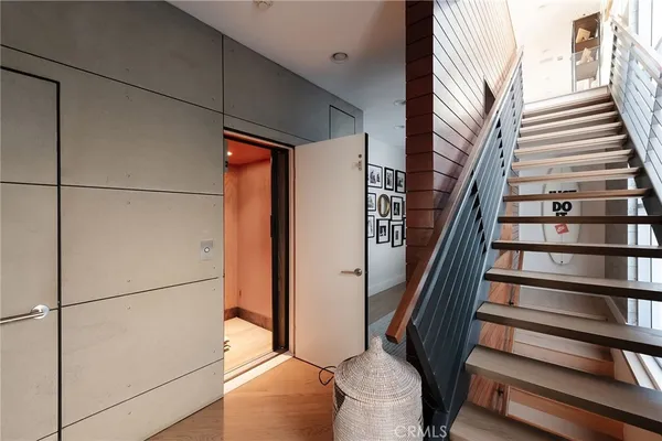 $11,995,000 | 121 16th Street, Manhattan Beach, CA 90266