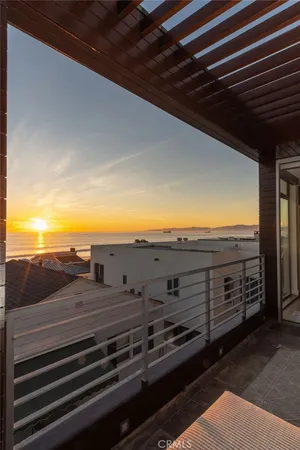$11,995,000 | 121 16th Street, Manhattan Beach, CA 90266
