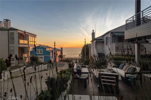 $11,995,000 | 121 16th Street, Manhattan Beach, CA 90266