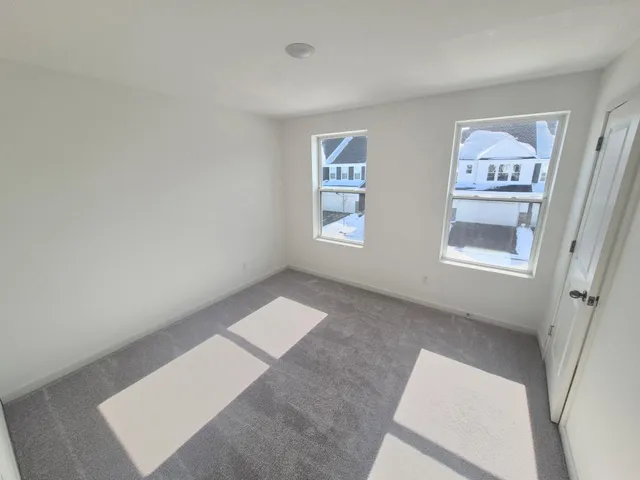 $2,695 | 1569 Aclare Ridge, Rosemount, MN 55068