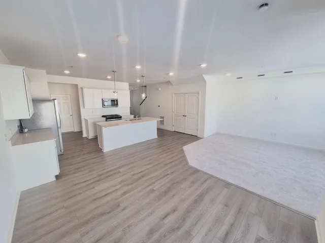 $2,695 | 1569 Aclare Ridge, Rosemount, MN 55068