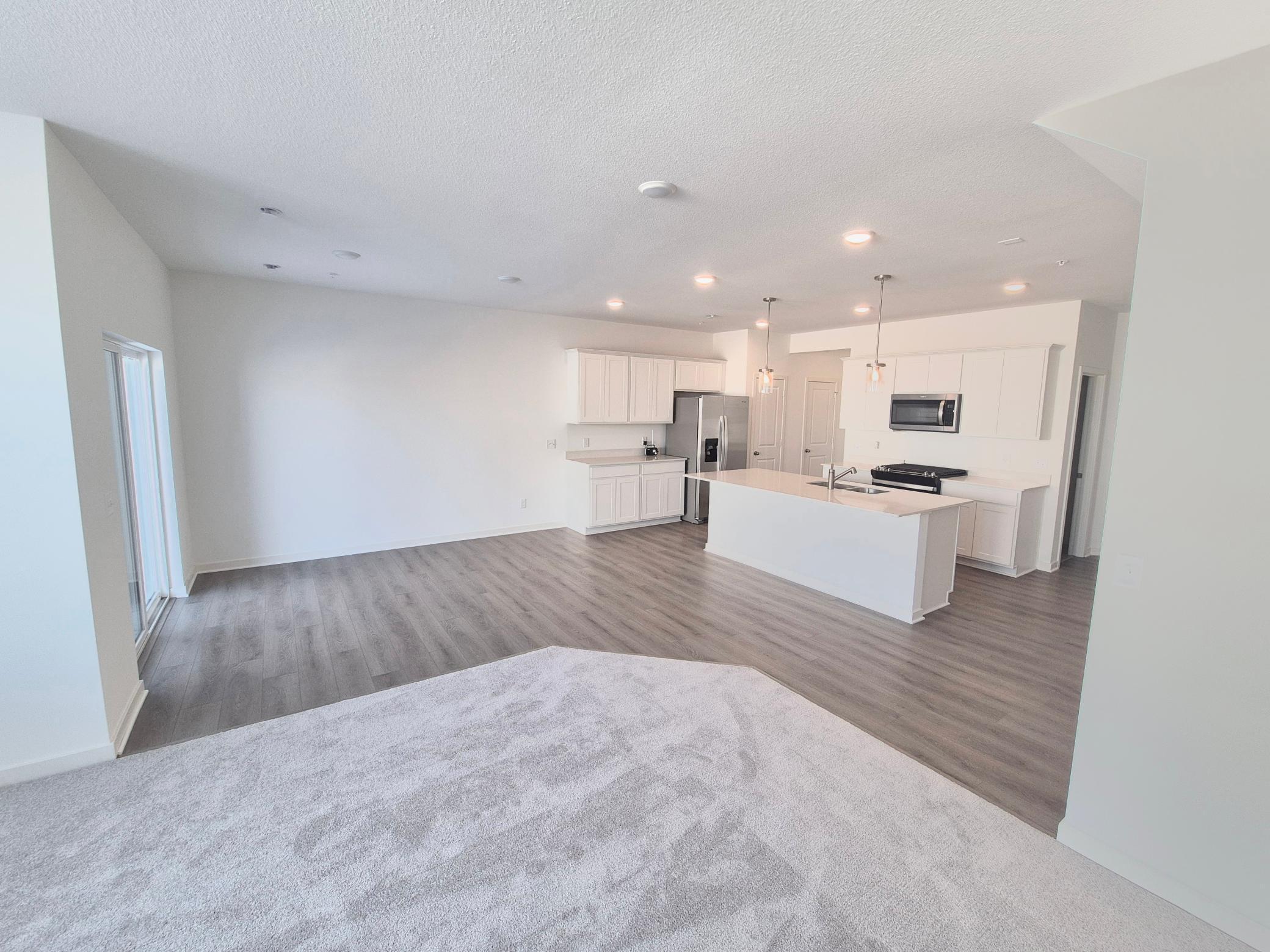 1569 Aclare Ridge Rosemount, MN 55068 - Photo 4 of 13