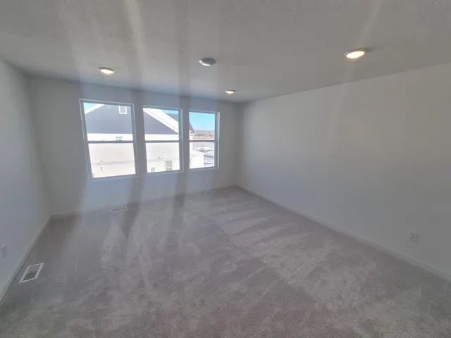 $2,695 | 1569 Aclare Ridge, Rosemount, MN 55068