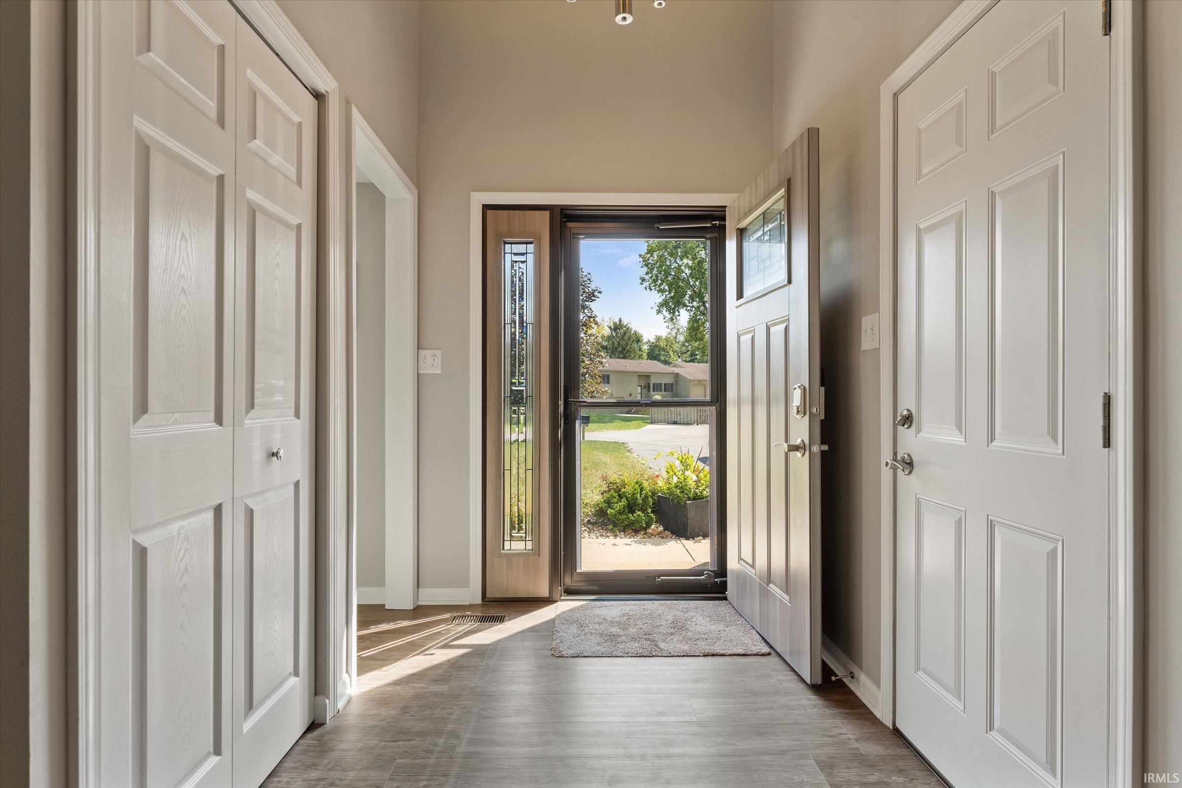 705 Vistula Terrace, Unit 1 Mishawaka, IN 46544 - Photo 5 of 33 Gallery Image 5