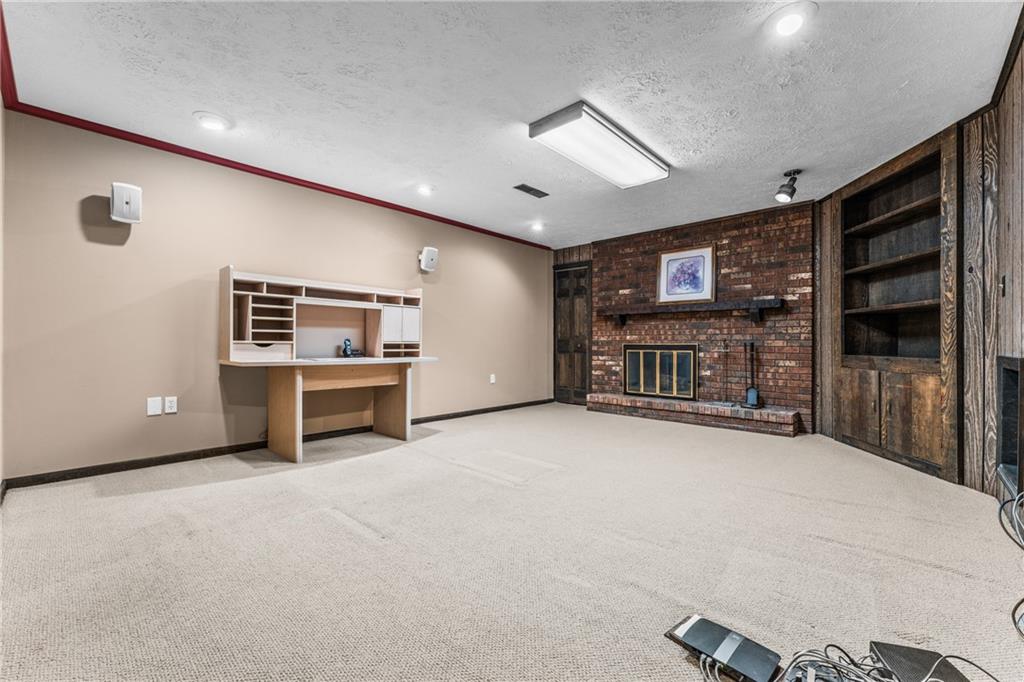 171 East Airport Road Butler, PA 16002 - Photo 47 of 47 a view of a livingroom with chairs